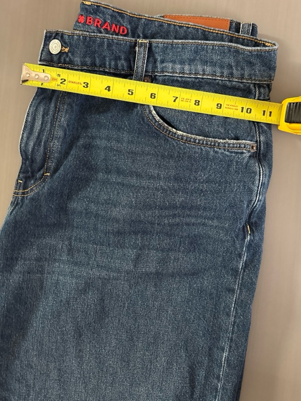 Lucky Brand Denim Jeans in Medium Blue with Red Logo - Picture 5 of 5